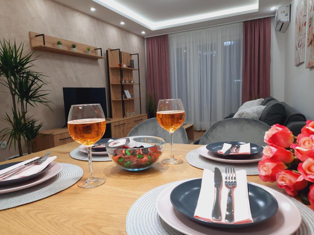 Apartman Kristal Sremska Mitrovica Exteriör bild